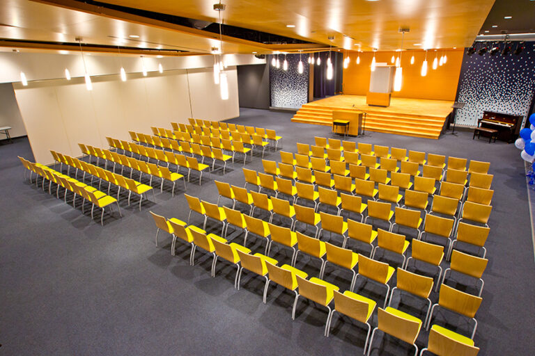 Rear view overlooking the Leo Baeck auditorium