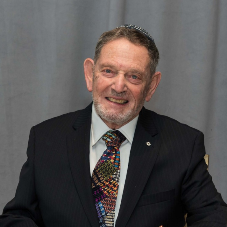 Headshot of Rabbi Bielfeld